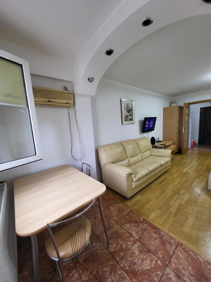 Avrig-Ferdinand Studio Bucharest Exterior photo